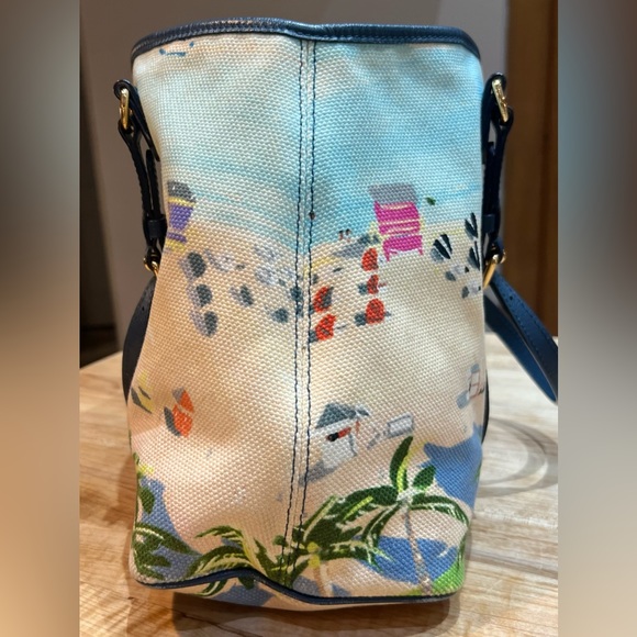 LOUIS VUITTON
Limited Edition Escale Canvas Ailleurs Cabas GM Bag - Picture 5 of 17